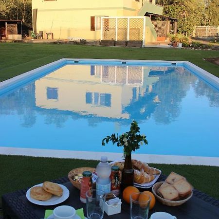 Country & Beach B&B Capoterra Eksteriør billede